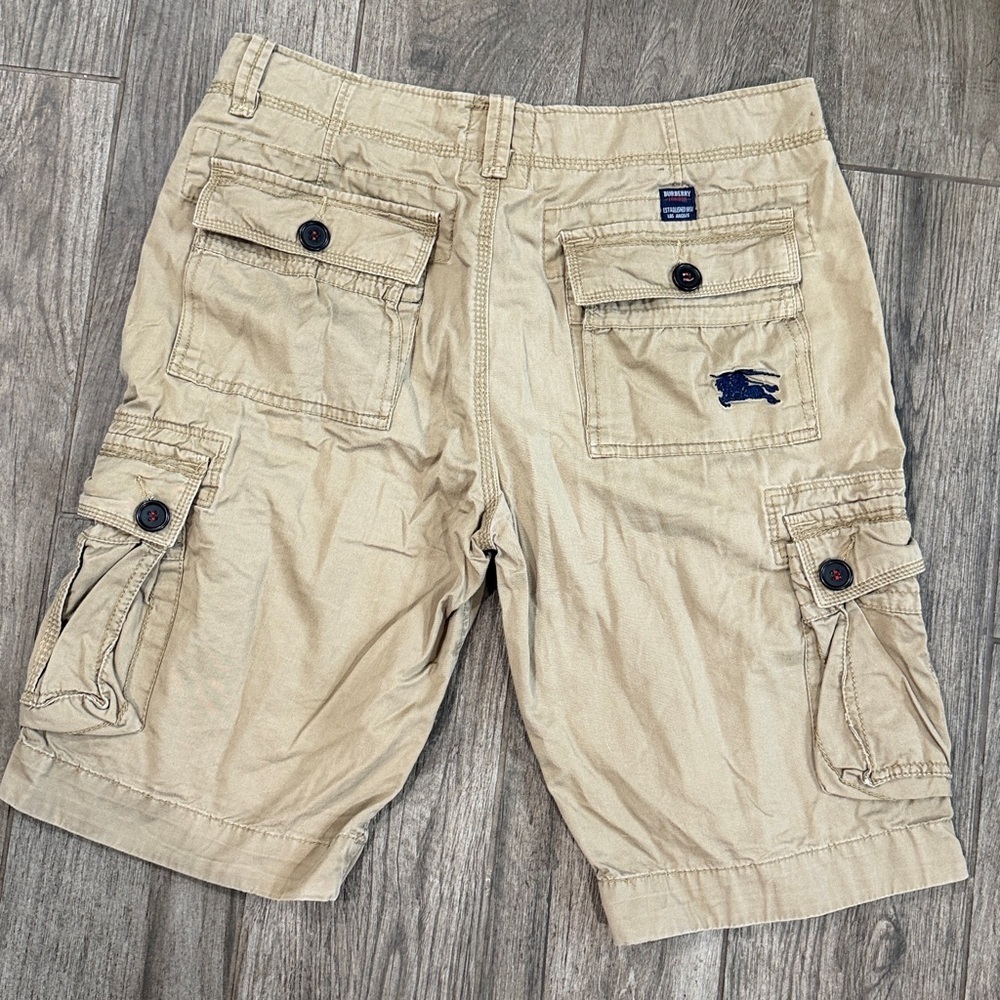 Vintage Burberry Beige Cargo Shorts for Men - Picture 5 of 6